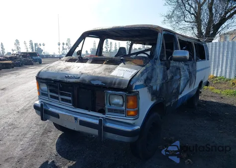 1990 Dodge Ram Wagon B350 Bus z USA, uszkodzony, nr VIN 2B5WB35Z7LK764730